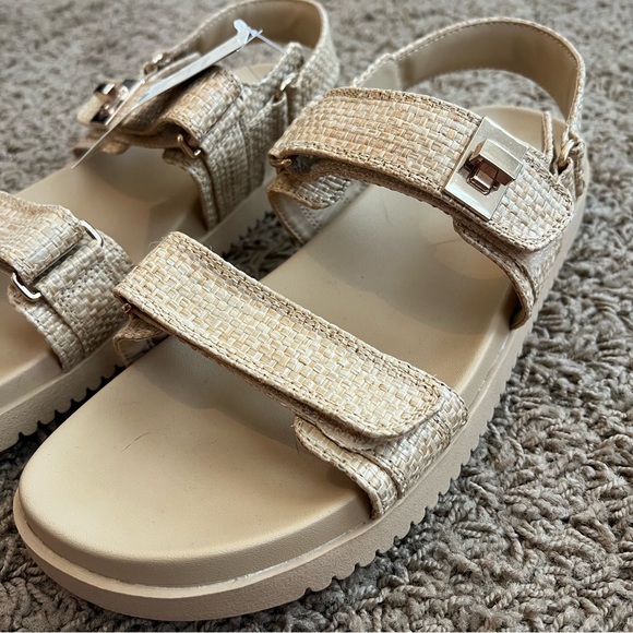 A New Day Women’s Tan Raffia Jonie Sandal size 12 - Picture 2 of 9